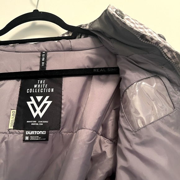 Burton-The White Collection women’s Ski/Snowboard jacket, Size M - Picture 8 of 8